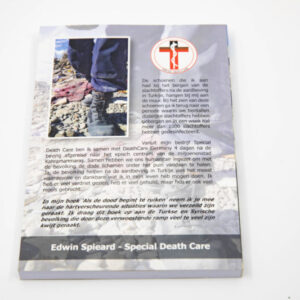 Edwin Spieard - Special Death Care, Airbrush Special Death Care, Wagens Special Death Care, voomalig ambu, voormalig ambulance, special death care, klinische lessen, postmortale zorg, thanatopraxie, buikpunctie, airbrush, vervoer, pacemaker, reconstructie, reconstructies, camouflage, camouflage cursus, airbrush cursus, presentaties, presentatie altijd werken in emotie, boeken, boek alrijd werken in emotie, boek als de dood begint te ruiken, boek zonder hartslag, aardbeving turkije, humanitaire hulp, death care germany, bodyseal, beladen presentatie, embalmer, specialistische postmortale zorg, Edwin spieard, Geert Teis, presentatie geert teis, uitverkochte zaal geert teis