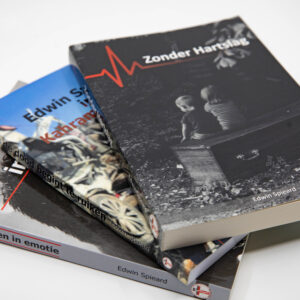 Edwin Spieard - Special Death Care, Airbrush Special Death Care, Wagens Special Death Care, voomalig ambu, voormalig ambulance, special death care, klinische lessen, postmortale zorg, thanatopraxie, buikpunctie, airbrush, vervoer, pacemaker, reconstructie, reconstructies, camouflage, camouflage cursus, airbrush cursus, presentaties, presentatie altijd werken in emotie, boeken, boek alrijd werken in emotie, boek als de dood begint te ruiken, boek zonder hartslag, aardbeving turkije, humanitaire hulp, death care germany, bodyseal, beladen presentatie, embalmer, specialistische postmortale zorg, Edwin spieard, Geert Teis, presentatie geert teis, uitverkochte zaal geert teis